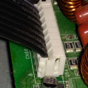 Ribbon cable poke-in sockets